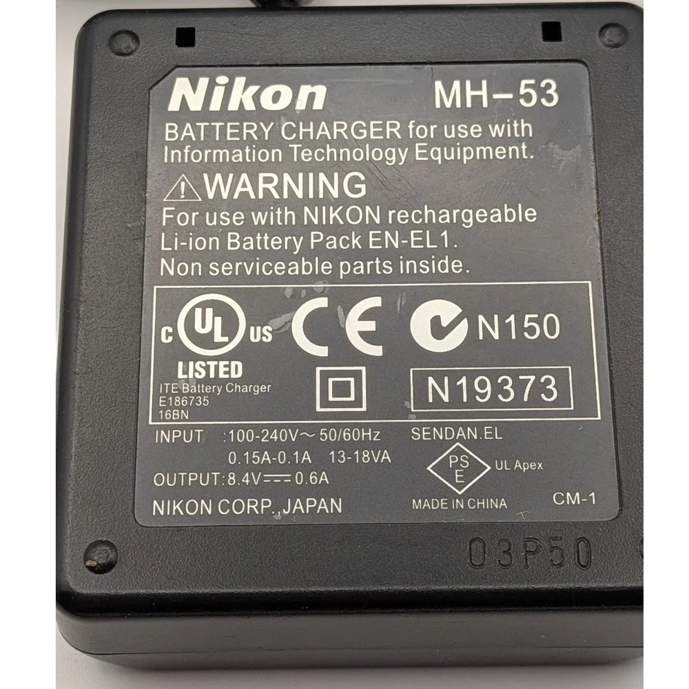 Nikon Battery Charger Unisex OS Black Good MH-53 EN-EL1 Coolpix Accessory